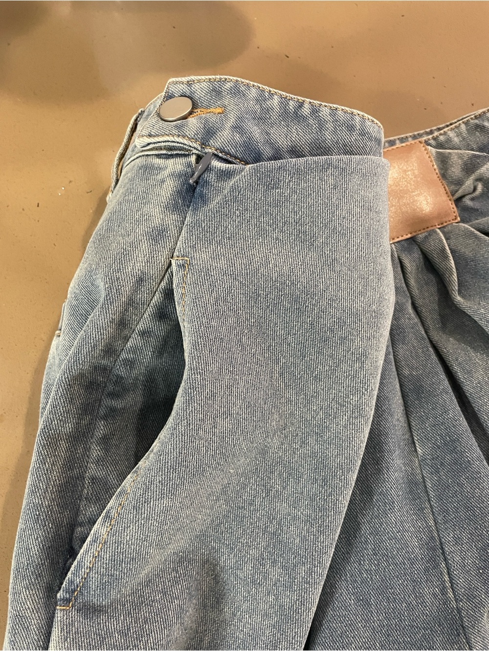 Commense Wide-Leg Draped Jeans with Tan Accent Patch - Blue - Picture 6 of 8